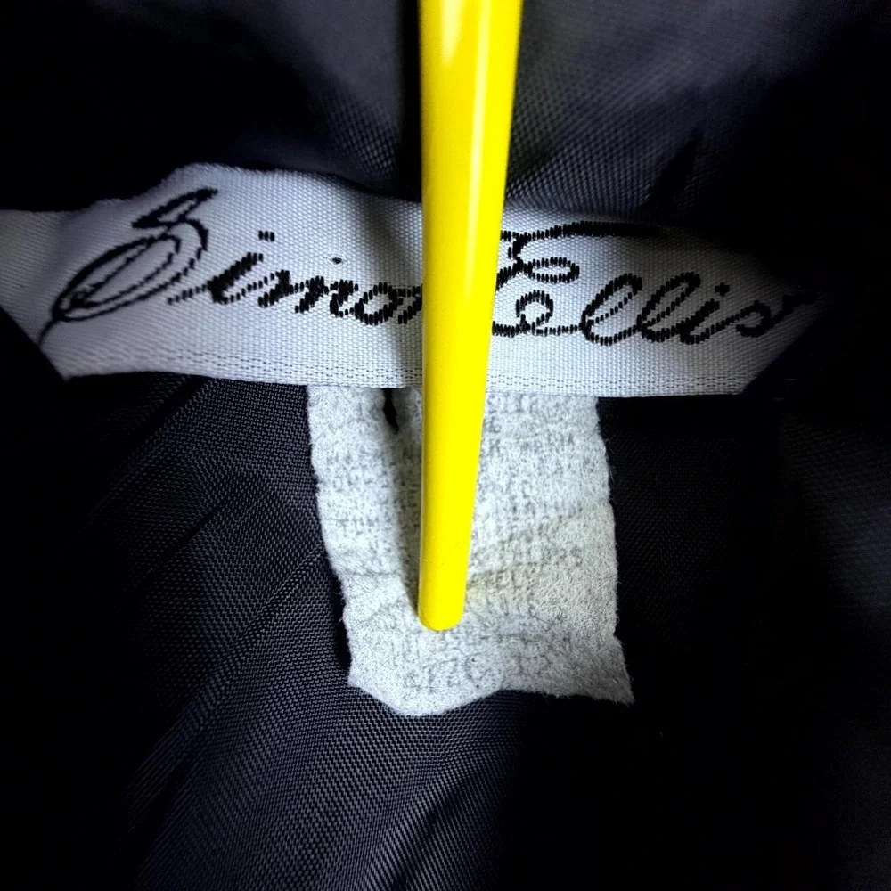 Simon Ellis clothing sizes
